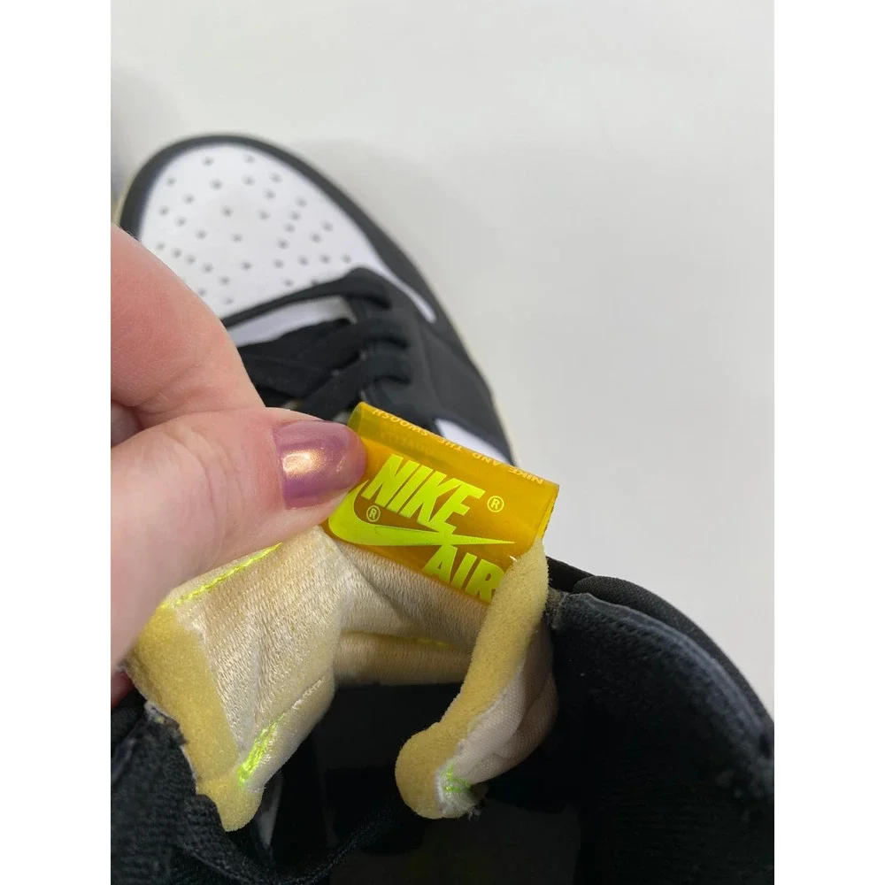 Mens Air Jordan 1 Retro High OG Volt Gold 555088-118 Adult Unisex Sneakers Sz 10 - Picture 7 of 11